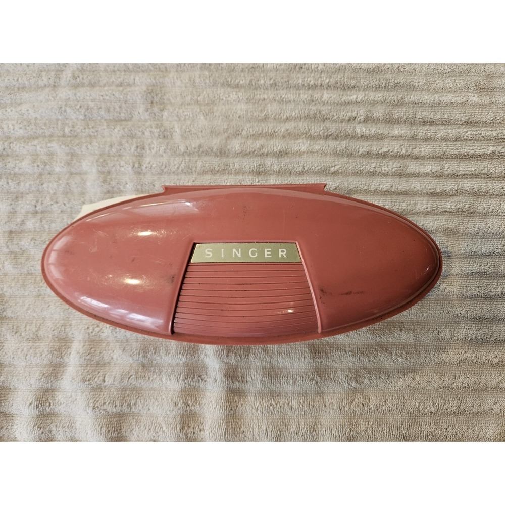 Singer Sewing Machine Buttonholer No.489500 / 489510 In Pink Clamshell Box. 1960